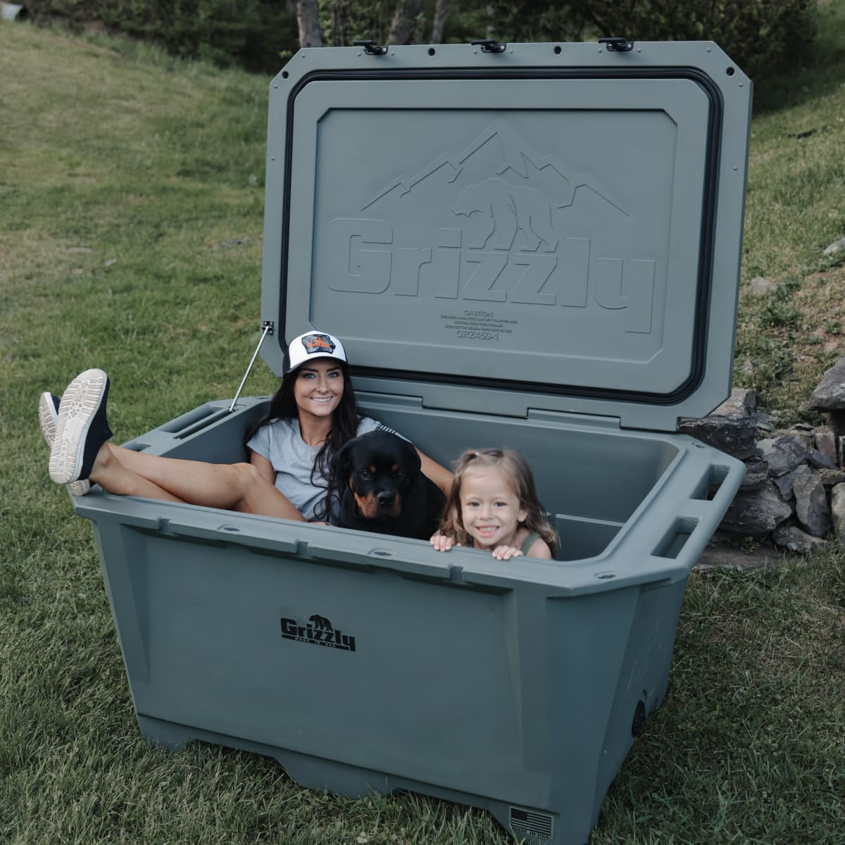 Grizzly 450 Quart Cooler - Image 24
